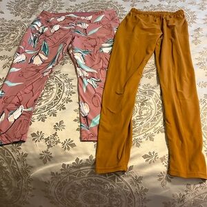 Leggings bundle, XL/1 size, pink is Calia brand and mustard color is unbranded
